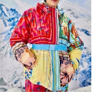 NEW FARM Rio Mixed Scarves Ski Puffer Jacket Snow Coat Red Blue Tropical Size L